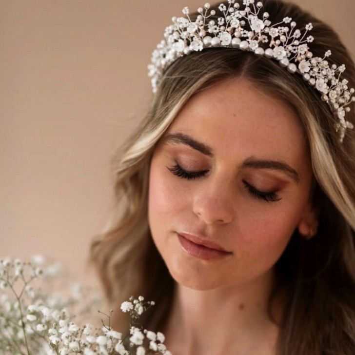 Arianna Tiara astrale di perle, perline e fiori AR737