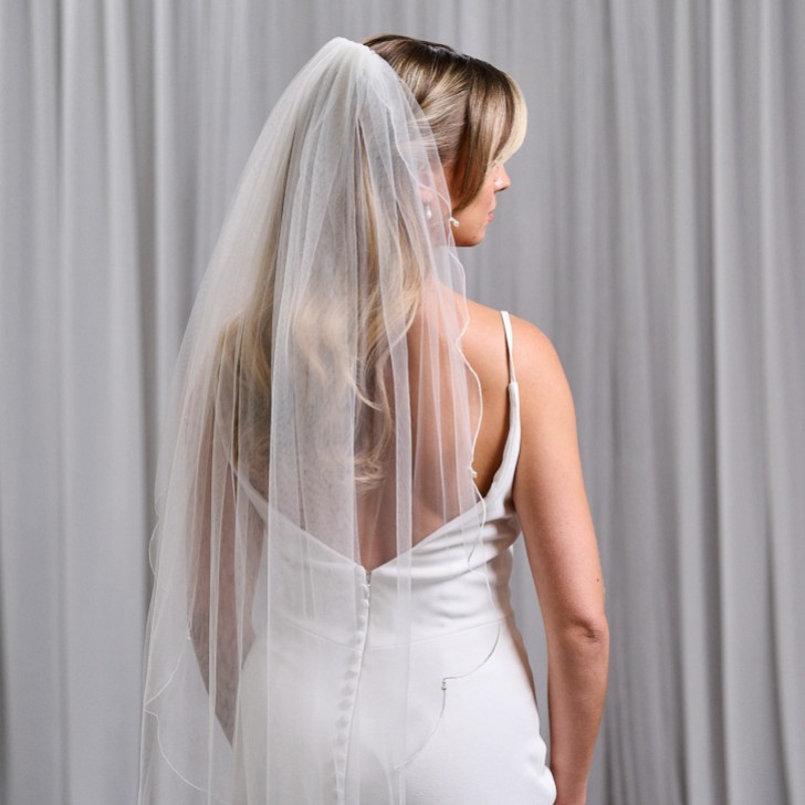 Baltimore Ivory Single Tier Scalloped Edge Veil with Pearl Drops
