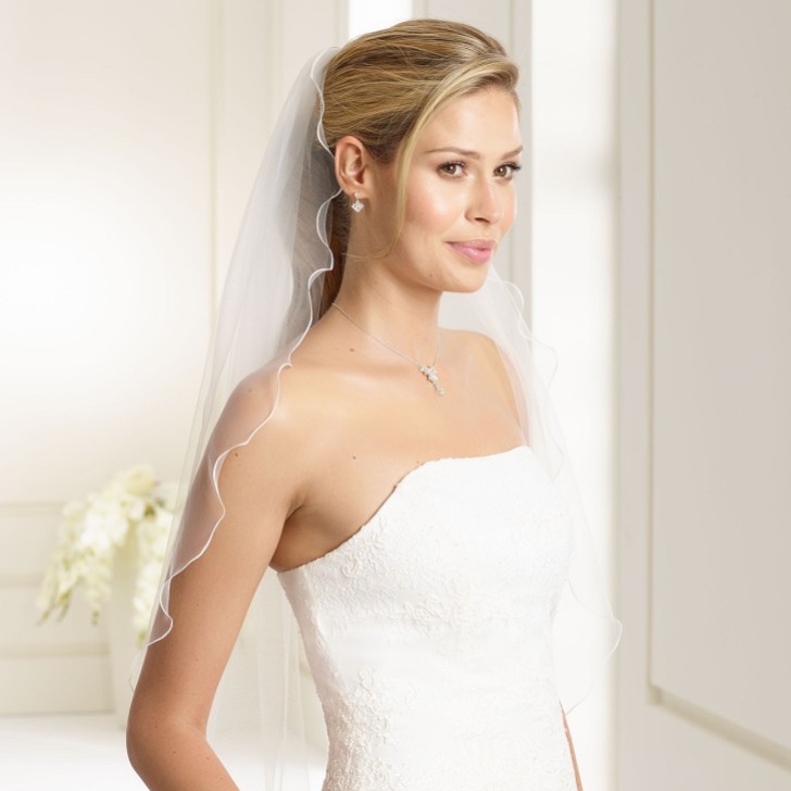 Bianco Ivory Single Tier Corded Edge Waist Length Veil (voile à la taille) S187