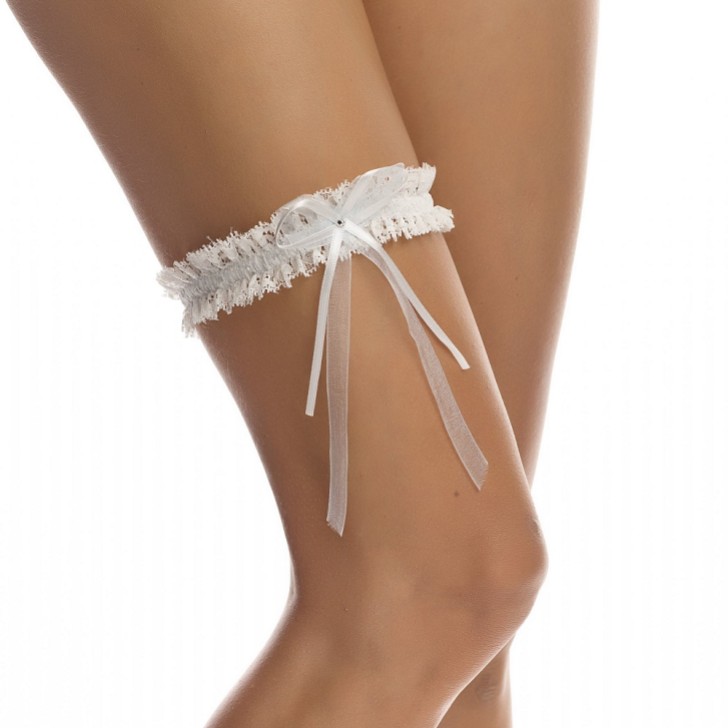 Bianco Narrow Ivory Lace Wedding Garter with Diamante Bow