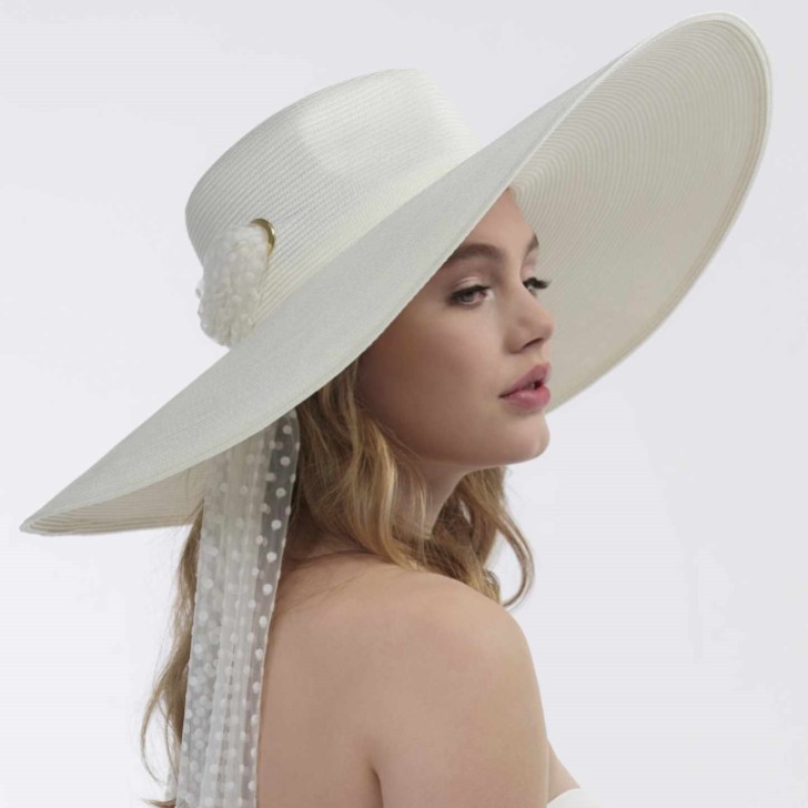 Chapeau de mariée vintage ivoire Poppy avec voile à pois