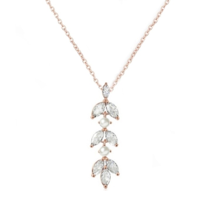 Collier Amalia en or rose avec pendentif en zircon cubique et perles