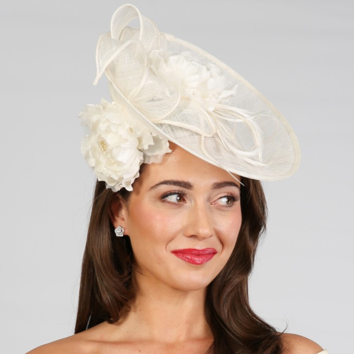 Elfenbein Floral Große Sinamay Scheibe Hochzeit Fascinator