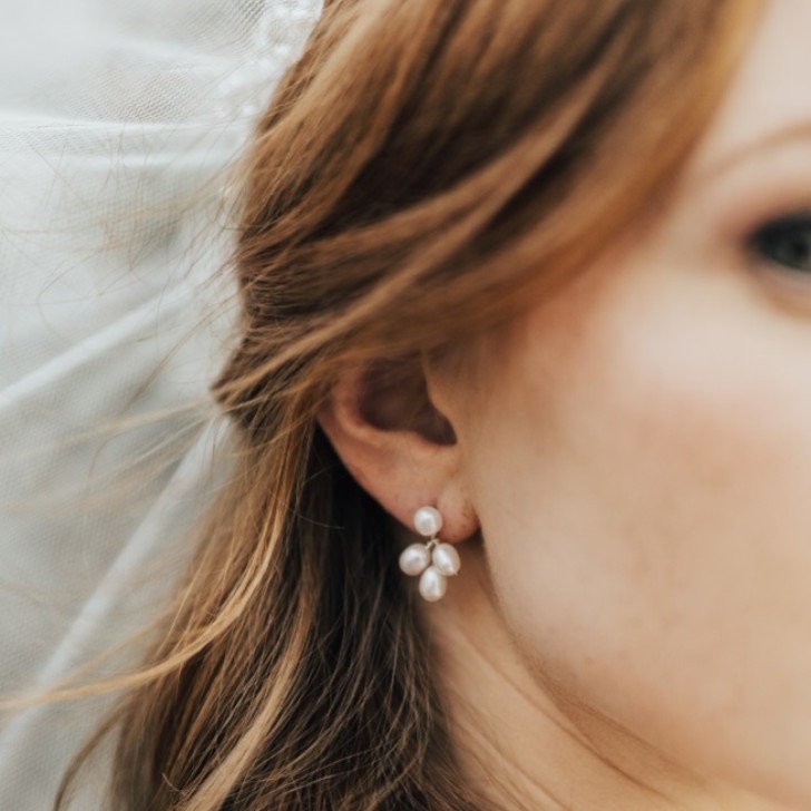 Hermione Harbutt Kensington Süßwasserperlen-Ohrringe