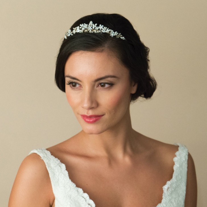 Ivory and Co Tiara da sposa Sierra in oro con perle floreali e cristalli