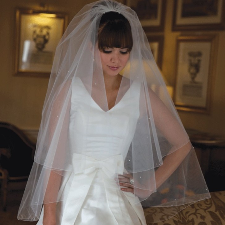 Martinique Scattered Pearl Veil with Pencil Edge