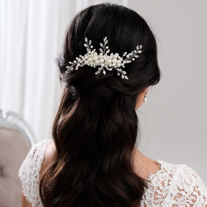 Peigne à cheveux de mariage avec spray de perles et de cristaux Devotion