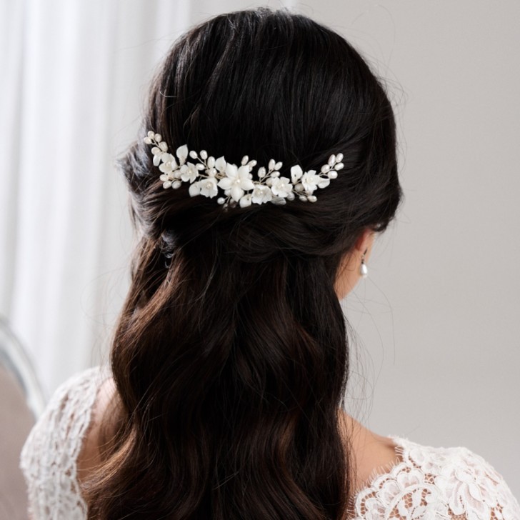 Peigne à cheveux de mariage Edelweiss Ivoire Porcelaine Fleurs et Perles