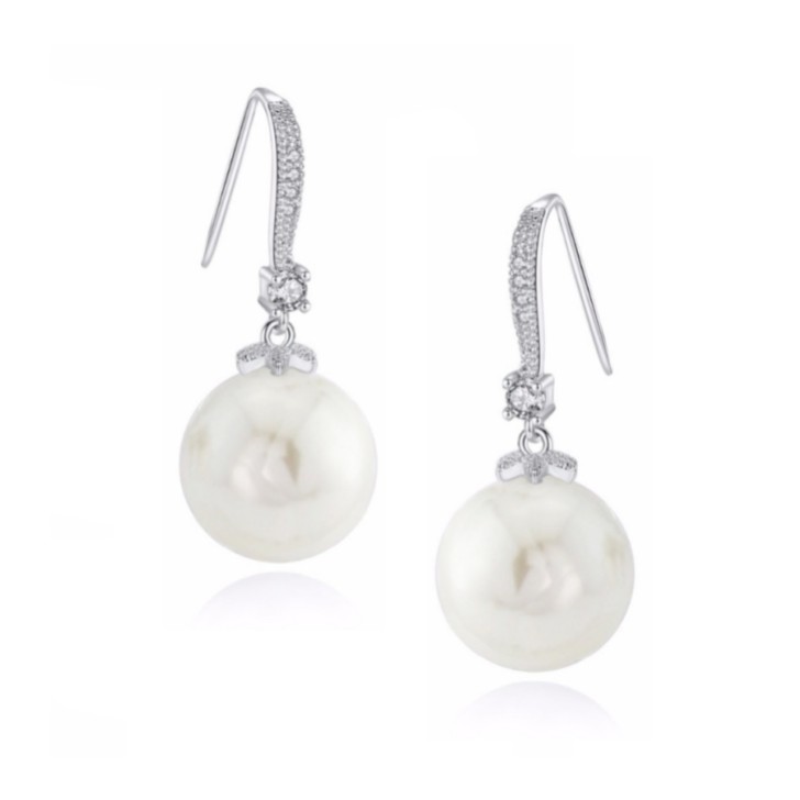 Pendants d'oreilles classiques en perles Demi