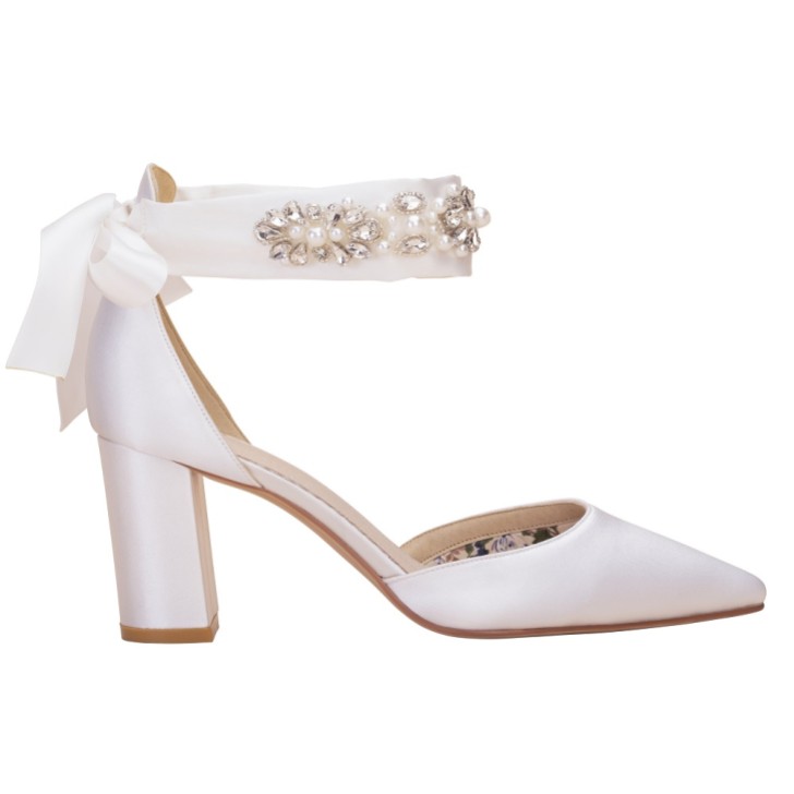 Perfect Bridal Aimee Ivory Satin Embellished Tie Up Block Heels (talons aiguilles à nouer)