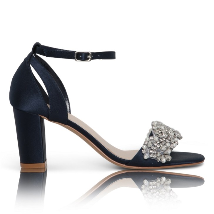 Perfect Bridal Alexa Marineblaue Satin verschönerte Sandalen mit Blockabsatz