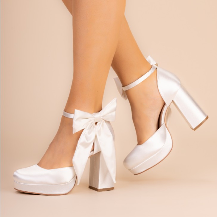 Perfect Bridal River Ivory Satin Large Bow Shoe Clips