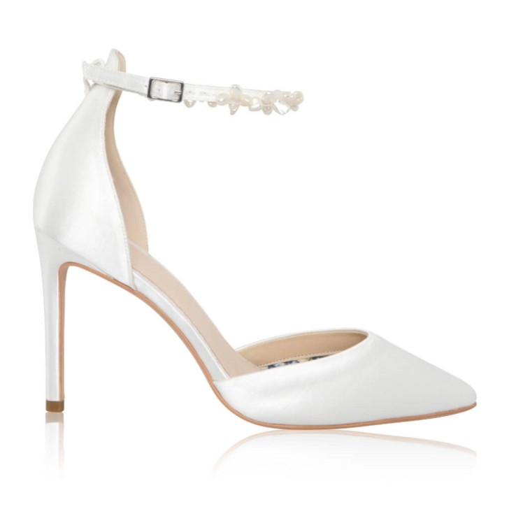 Perfect Bridal Scarpe Ella color avorio in raso Keshi Pearl con cinturino alla caviglia