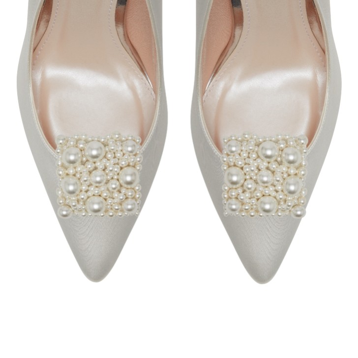 Rainbow Club Camille Square Pearl Embellished Shoe Clips