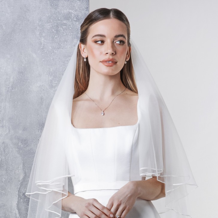 Rainbow Club Tosca Ivory Two Tier Russian Braid Edge Veil (voile russe à deux étages)