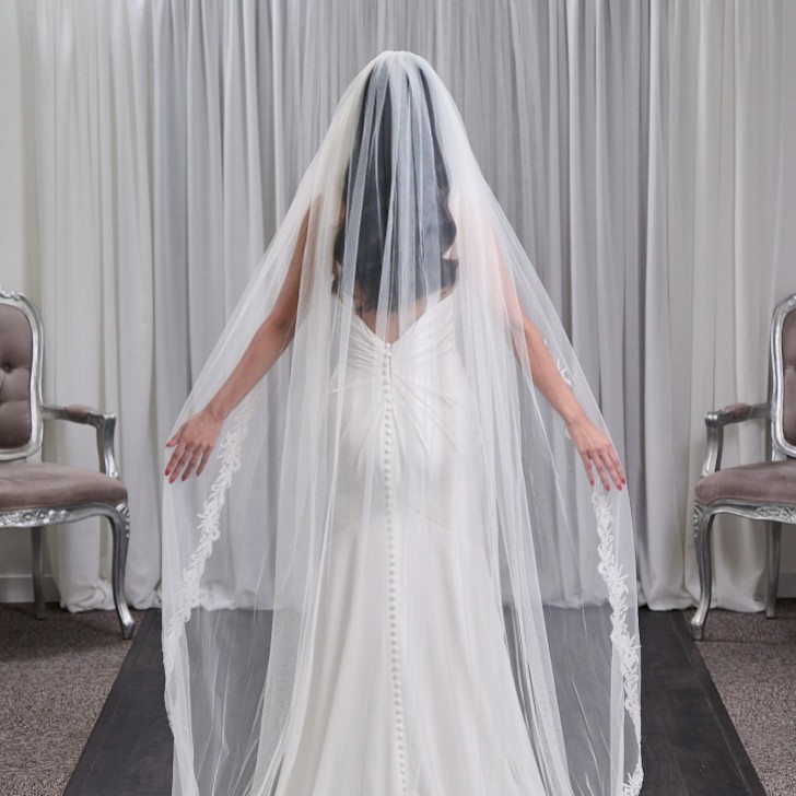 Rivington Single Tier Italian Tulle Lace Trimmed Veil