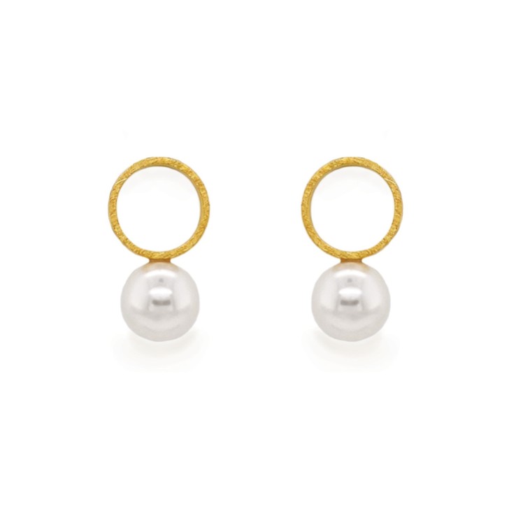 Sarah Alexander Bombshell Gold Circle Pearl Earrings