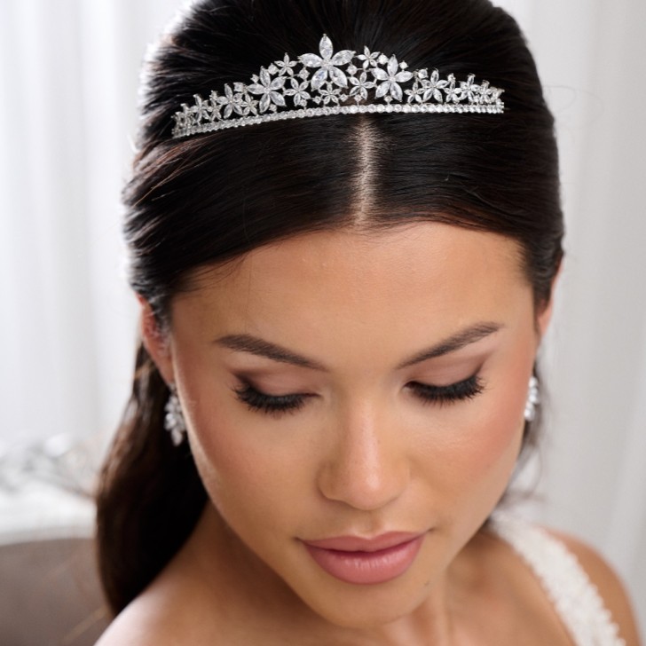 Tiara da sposa in argento con cristalli cubici di zirconia di Downton