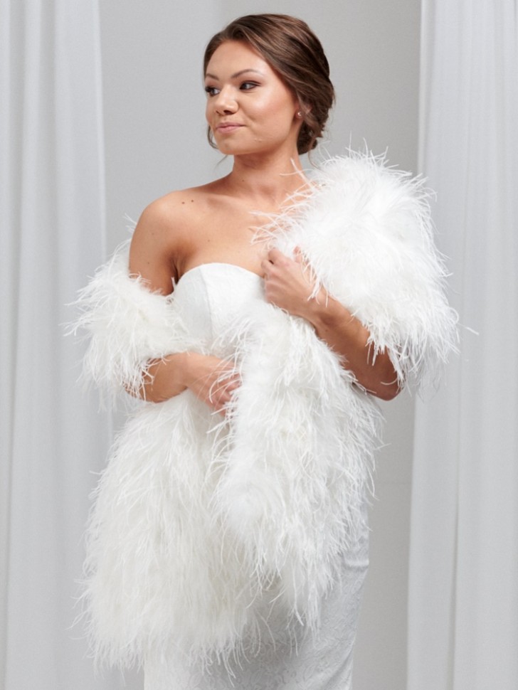 Audrey Ivory Long Ostrich Feather Bridal Stole