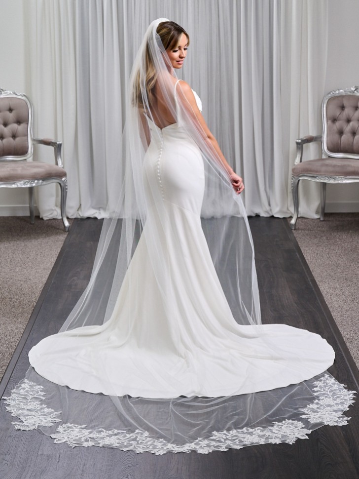 Belvedere Ivory Long Single Tier Veil with Floral Lace Motifs