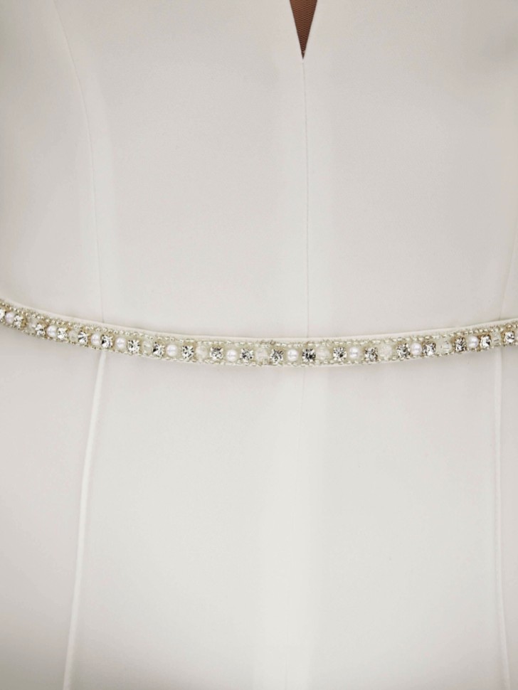 Bianco Narrow Pearl Embellished Satin Bridal Dress Belt (ceinture de robe de mariée en satin avec perles)