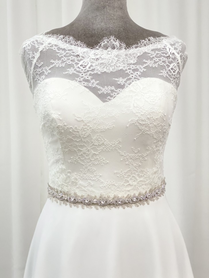 Cintura da sposa con cristalli e piume di ispirazione vintage Wentworth