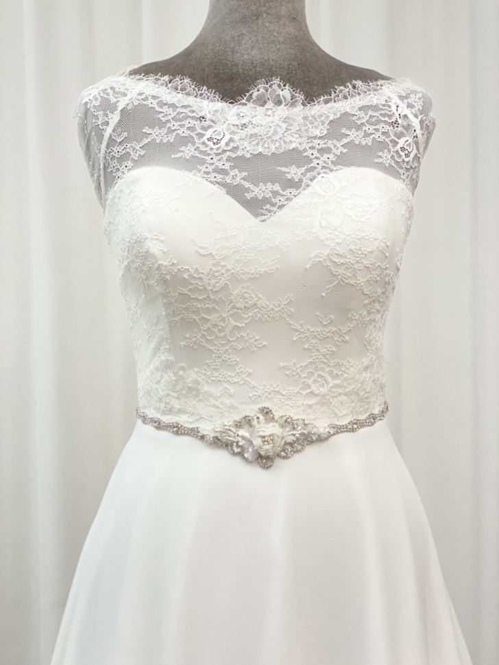 Cintura da sposa Harper Rose con perline e diamanti