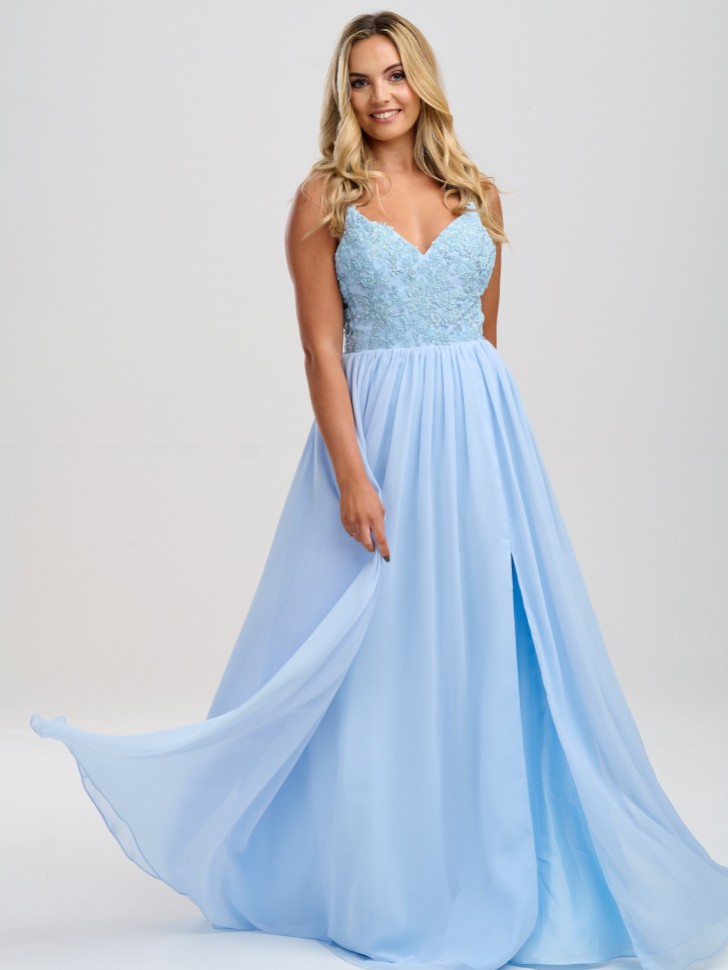 Linzi Jay Robe de bal de fin d'année en mousseline de soie perlée bleu pâle avec fente