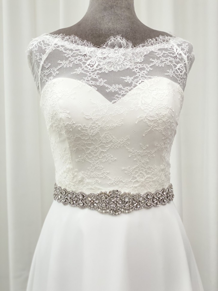 Perfect Bridal Emmy Vintage Inspired Crystal and Beaded Dress Belt (ceinture de robe en cristal et perles)