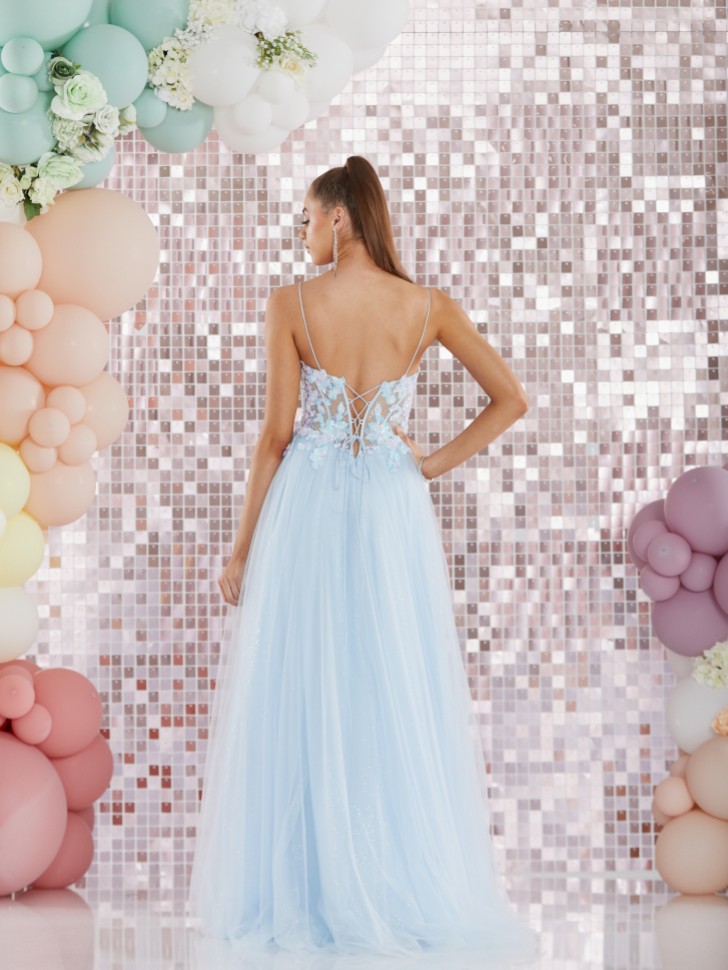 Tiffanys Alina Light Blue Ball Gown Robe de bal avec dos en dentelle