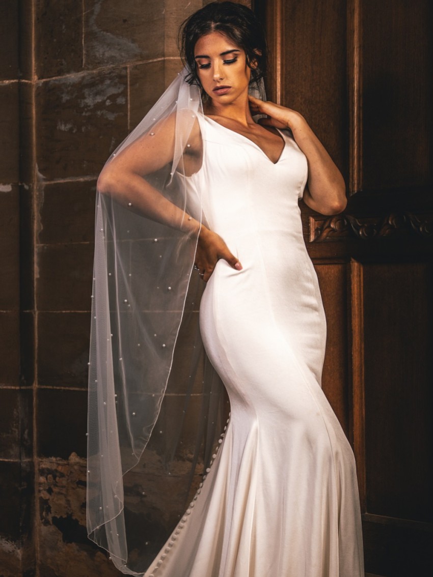 Photograph: Perfect Bridal Ivory Single Tier Pencil Edge Scattered Pearl Veil