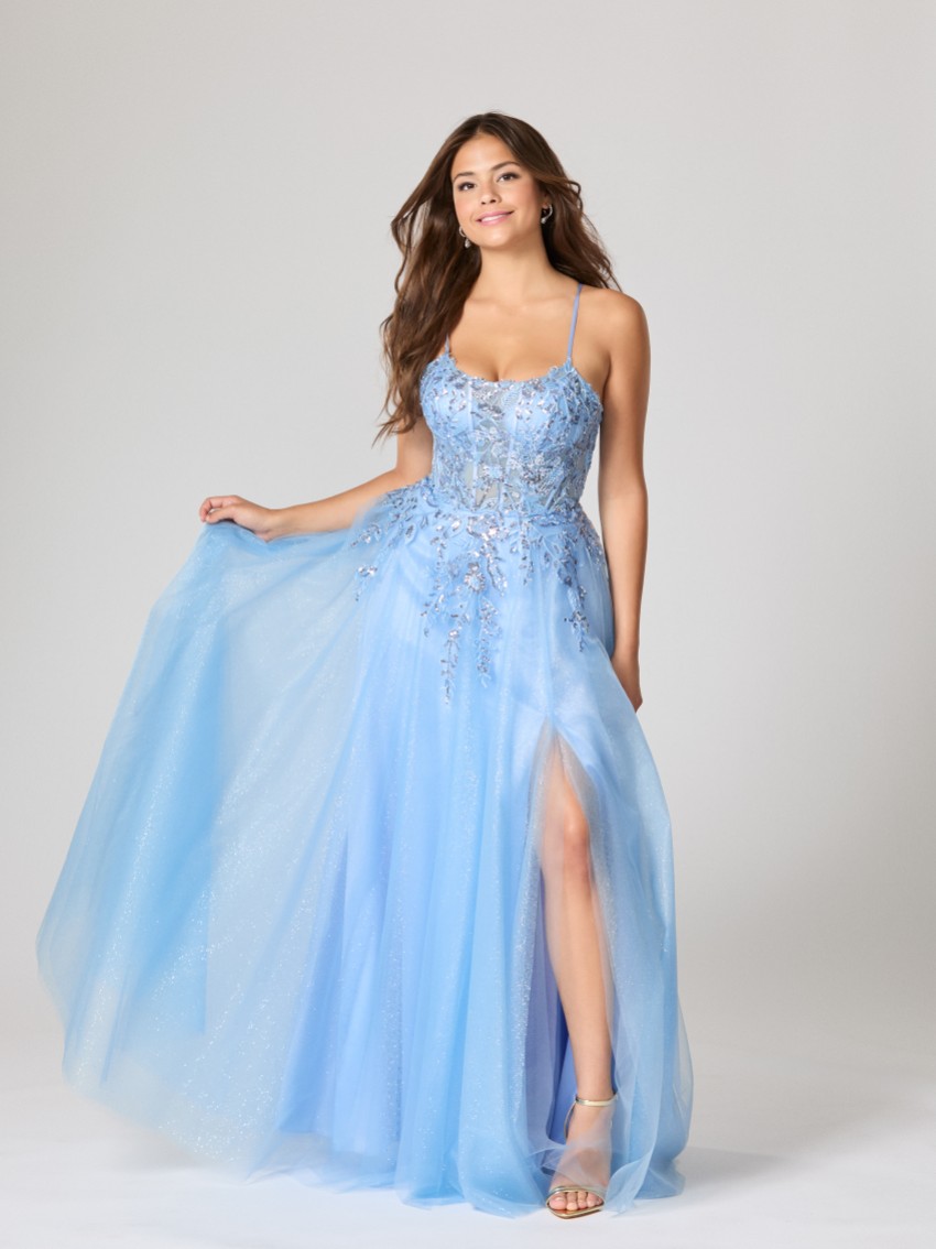 Photograph: Robe de bal Tiffanys Ariel bleu pervenche TFY