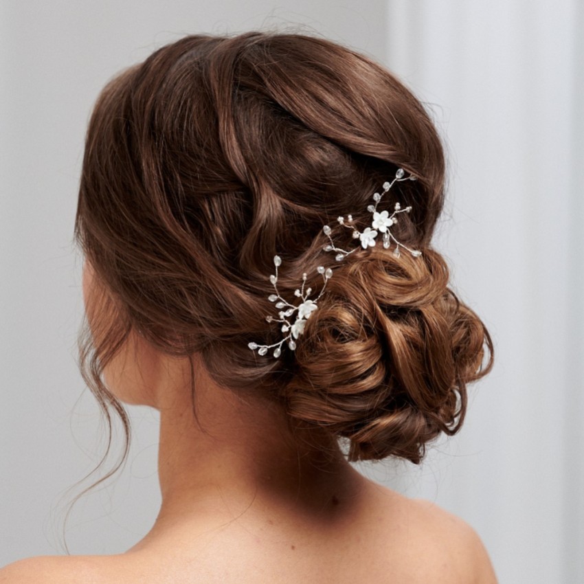 Photograph: Amy Delicate Floral Crystal Hair Pin