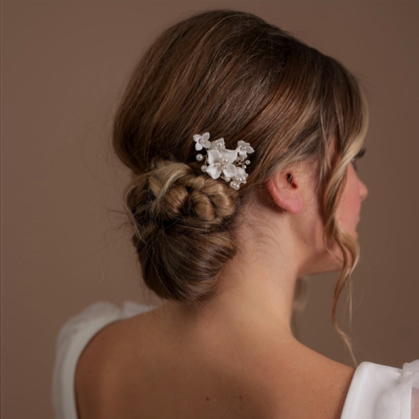 Fotografia: Arianna Mini pettine per capelli Stellar in porcellana con fiori e perle AR734