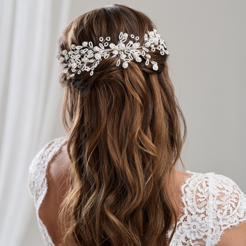 Photograph: Arianna Peigne à cheveux avec perles et fleurs AR804