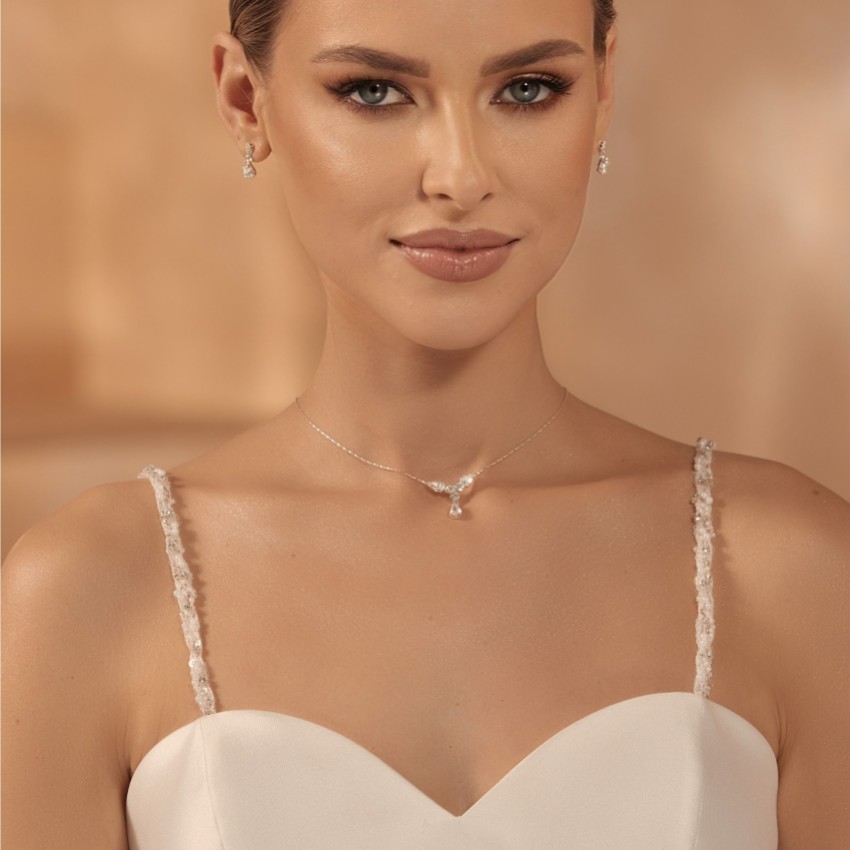 Fotograf: Bianco Abnehmbare dünne Perlen-, Diamanten- und Perlen-Kleid-Riemen