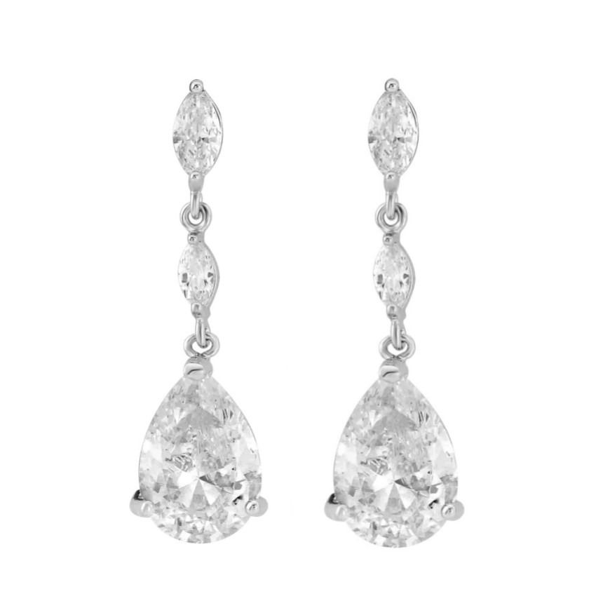 Photograph: Boucles d'oreilles de mariage Regalia avec goutte de cristal et zircon cubique