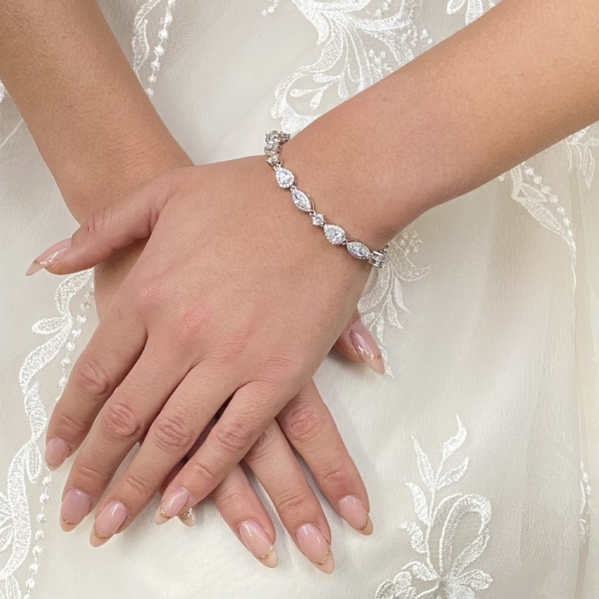 Photograph: Bracelet de mariage en palladium à zircon cubique (argent)