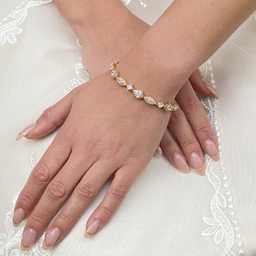 Photograph: Bracelet de mariage en palladium à zircon cubique (or)