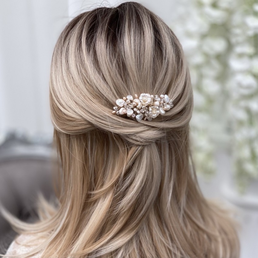 Photograph: Deloras Gold Freshwater Pearl and Flowers Mini Hair Comb