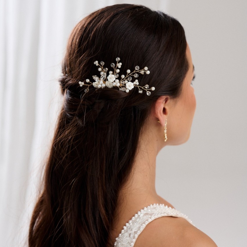 Photograph: Dianthus Dainty Gold Floral Hair Comb