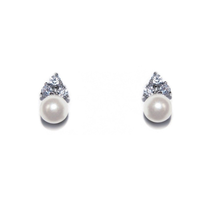 Photograph: Ivory and Co Boucles d'oreilles classiques en perles