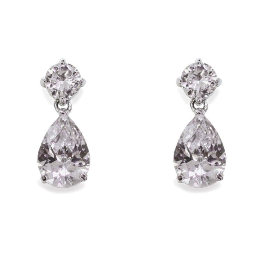 Photograph: Ivory and Co Boucles d'oreilles impériales de mariage en zircon cubique