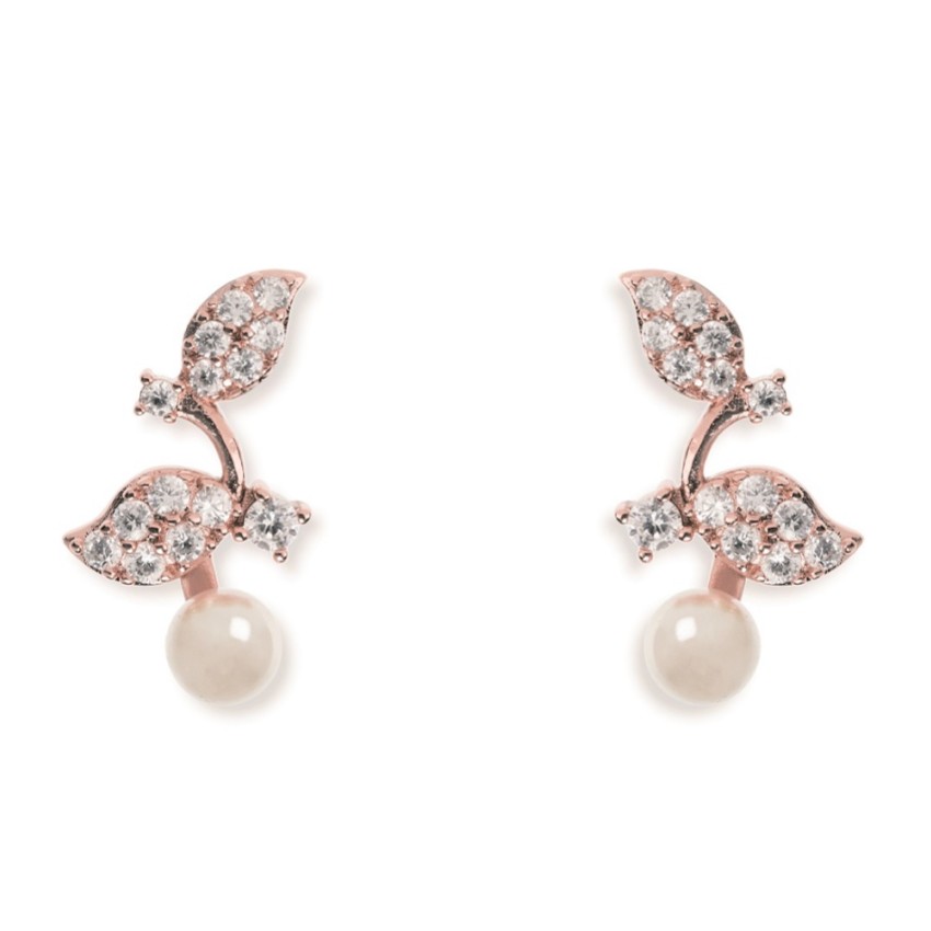 Photograph: Ivory and Co Boucles d'oreilles mariage Aphrodite feuilles de cristal et perles (or rose)