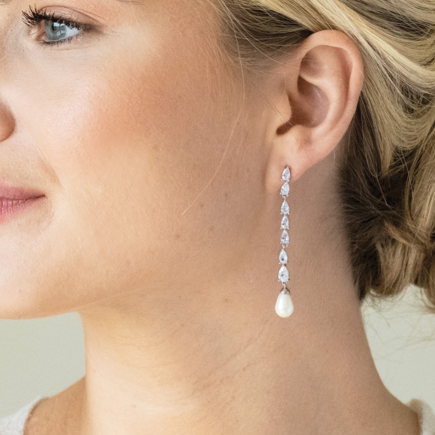 Photograph: Ivory and Co Melbourne Silver Crystal Long Pearl Drop Earrings