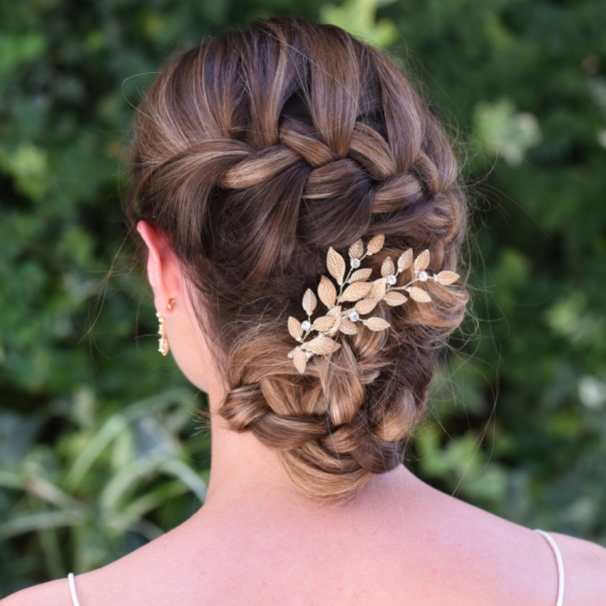 Photograph: Ivory and Co Pince à cheveux feuilles en hêtre cuivré bronze émaillé