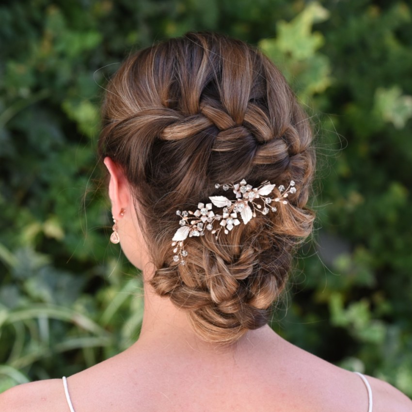 Photograph: Ivory and Co Pince à cheveux Reine des prés avec fleurs en or rose