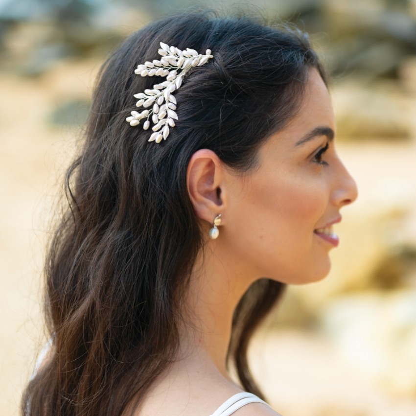 Photograph: Ivory and Co Summer Glow Silver Leafy Hair Comb