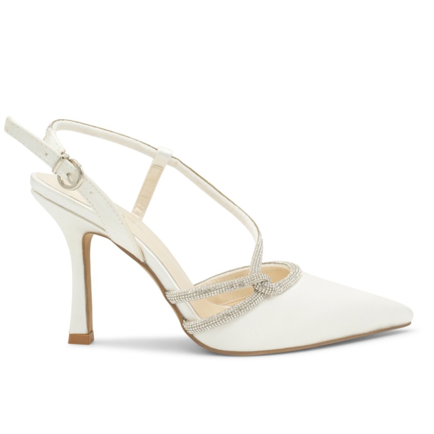 Fotograf: Paradox London Calliope Elfenbein Satin Diamante Slingback Gericht Schuhe