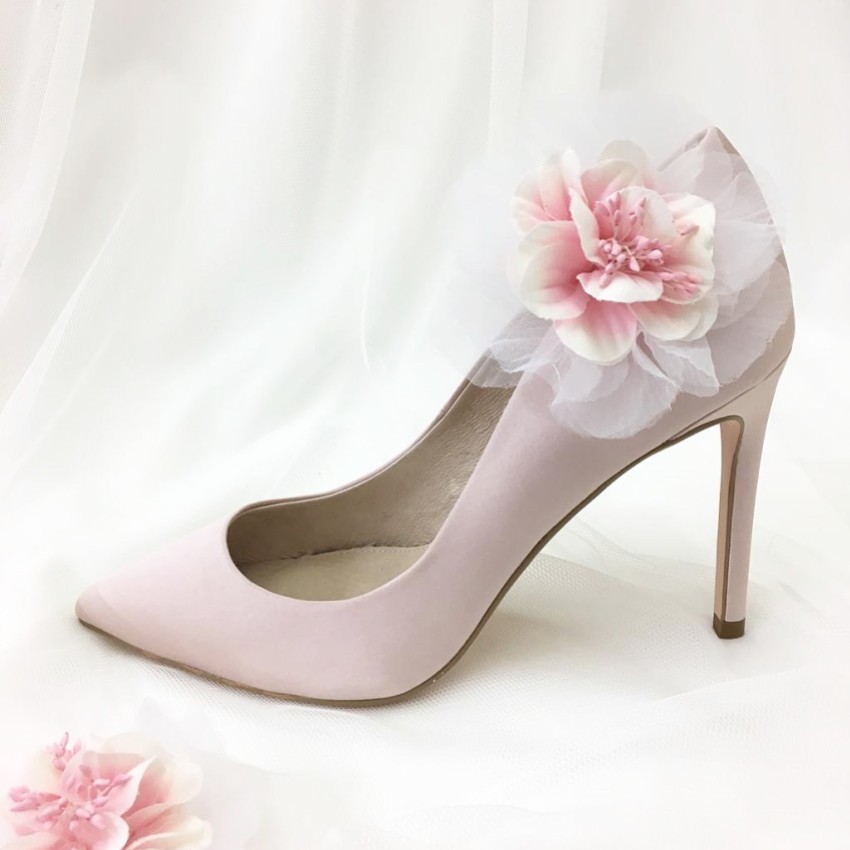 Photograph: Perfect Bridal Apple Pink Flower Shoe Clips